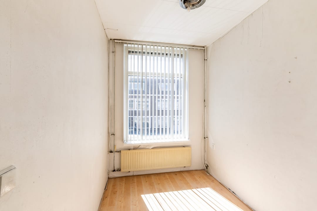 Photo 16 of Mahlerstraat 46