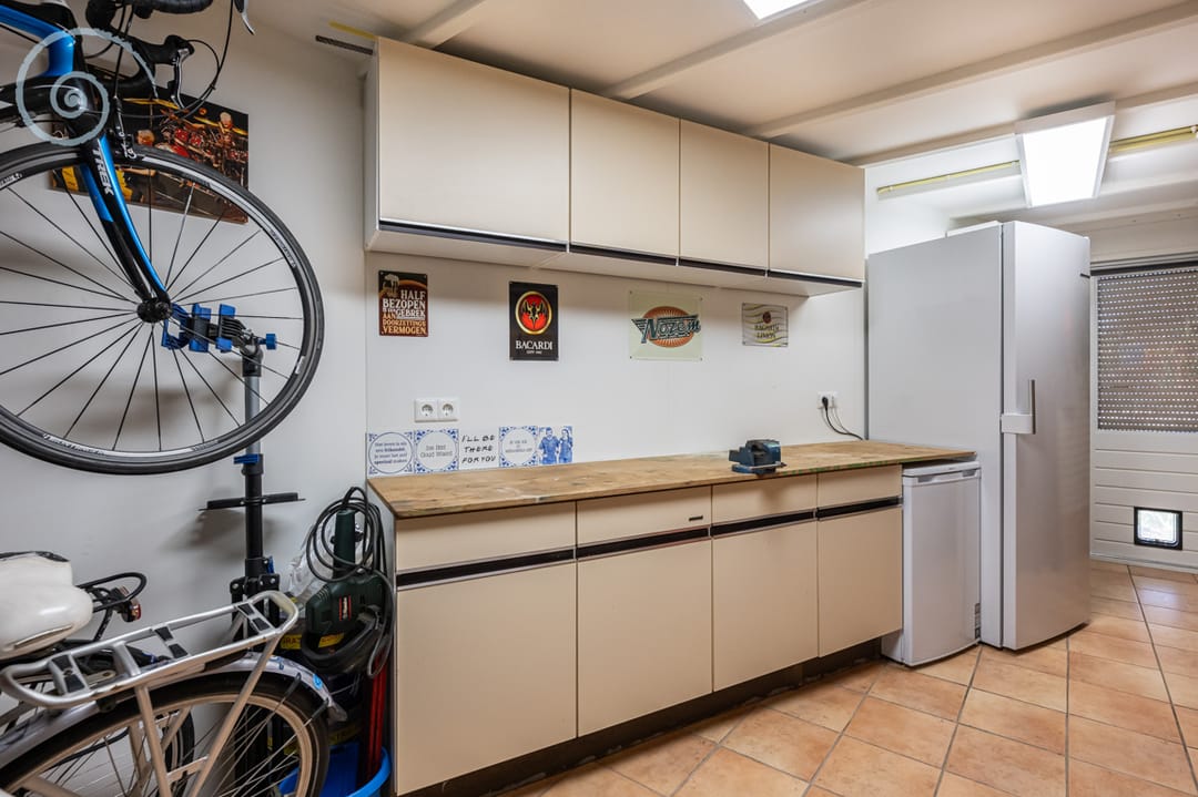 Surprisingly spacious semi-detached home with water-side terrace in Middelharnis — 17