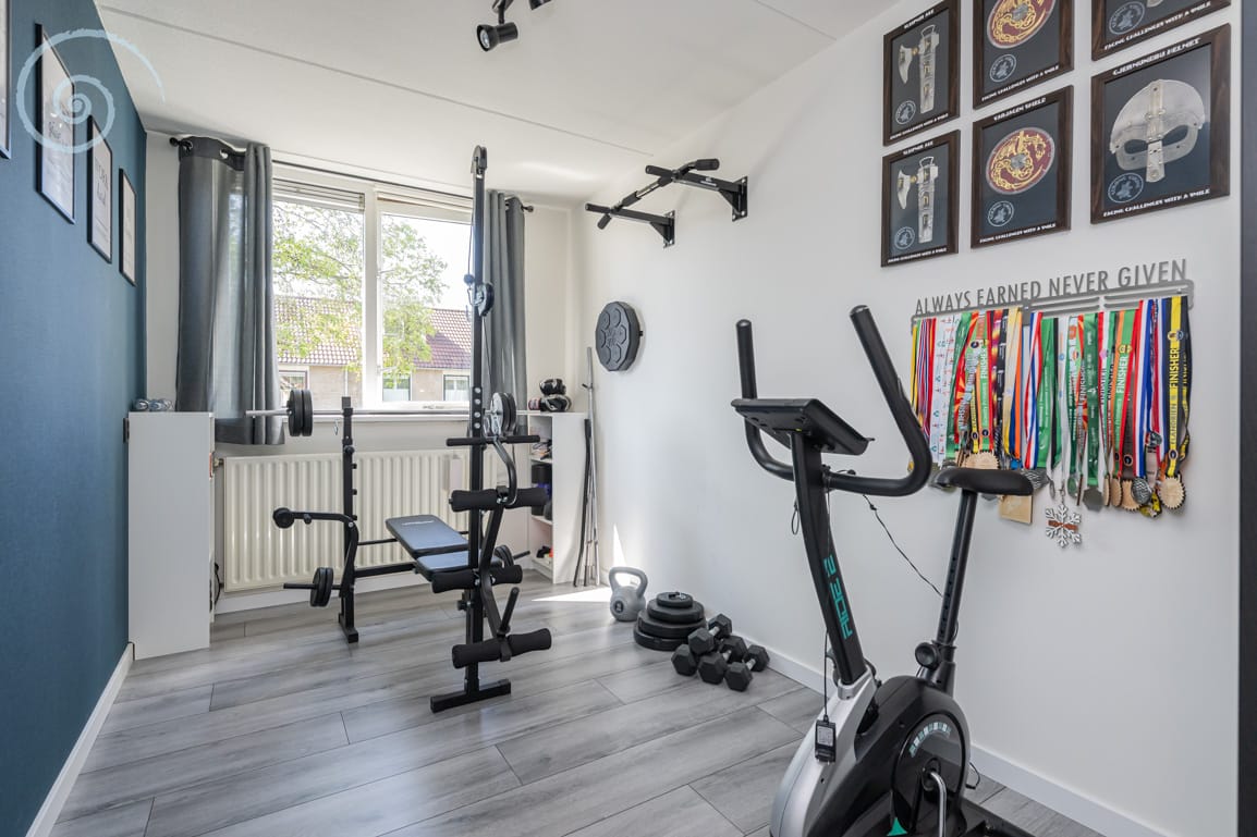 Surprisingly spacious semi-detached home with water-side terrace in Middelharnis — 19