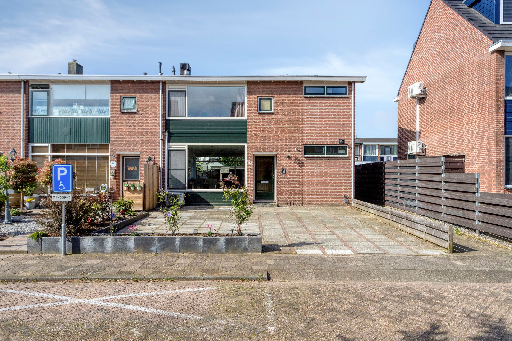 Photo 33 of Jan van de Cappellestraat 20