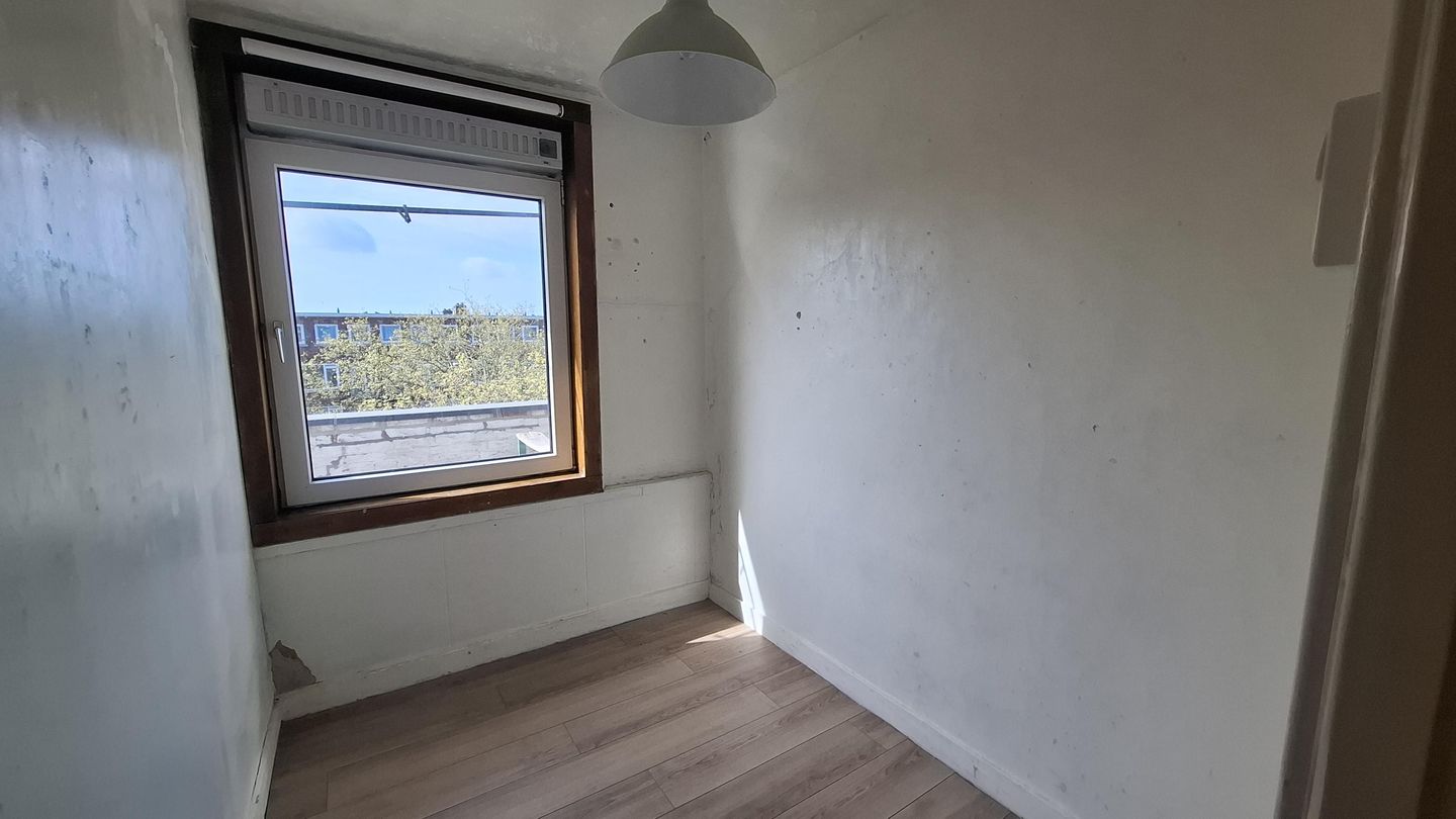 Spacious Double Upper House with Four Bedrooms and Two Balconies in Rotterdam — 10
