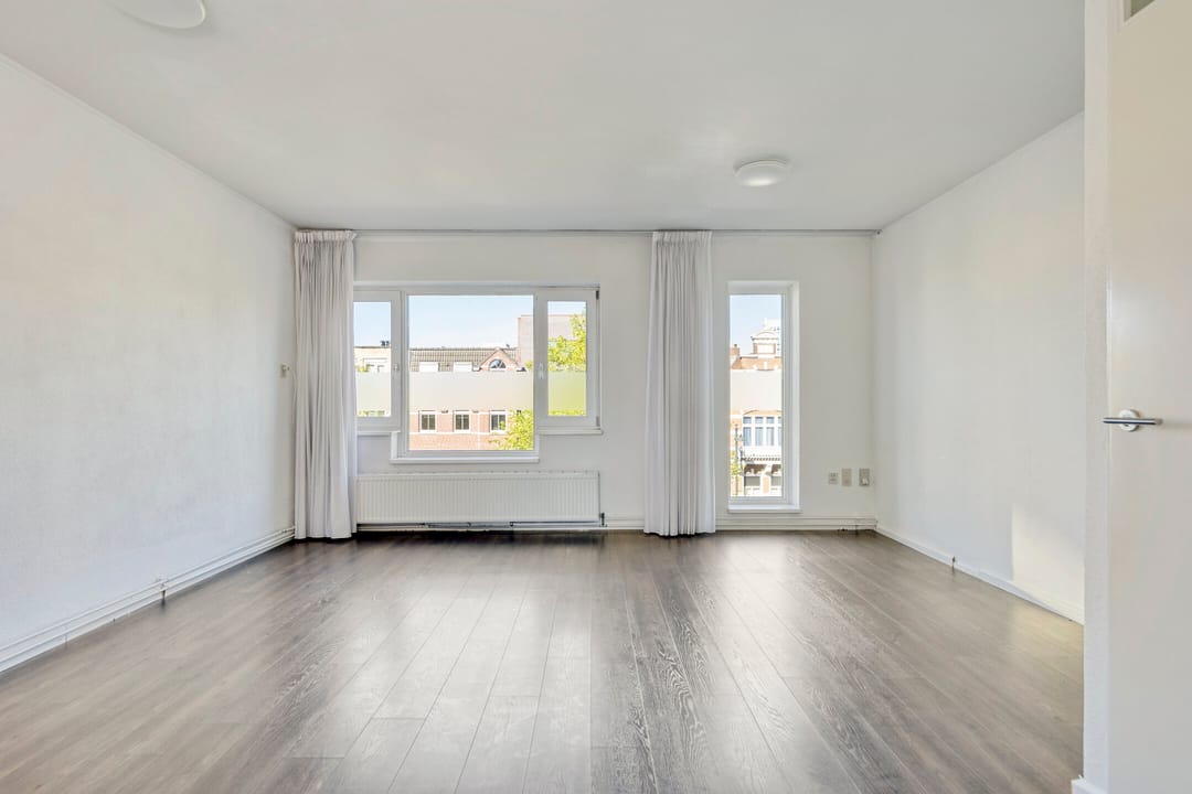 Photo 8 of Emmastraat 34