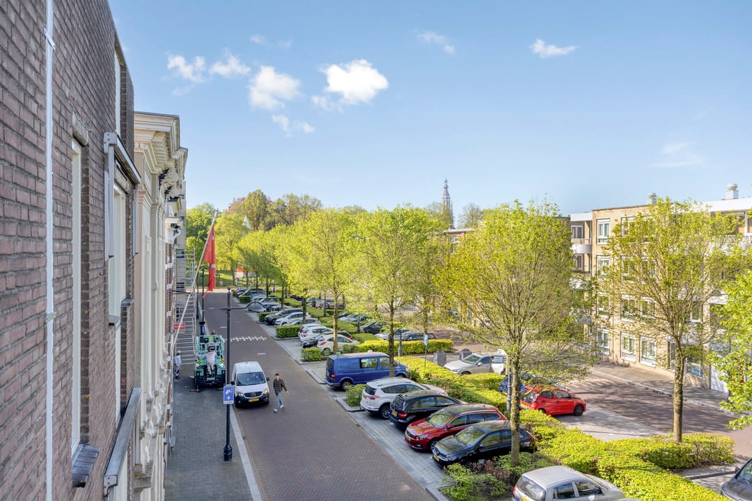 Photo 16 of Emmastraat 34