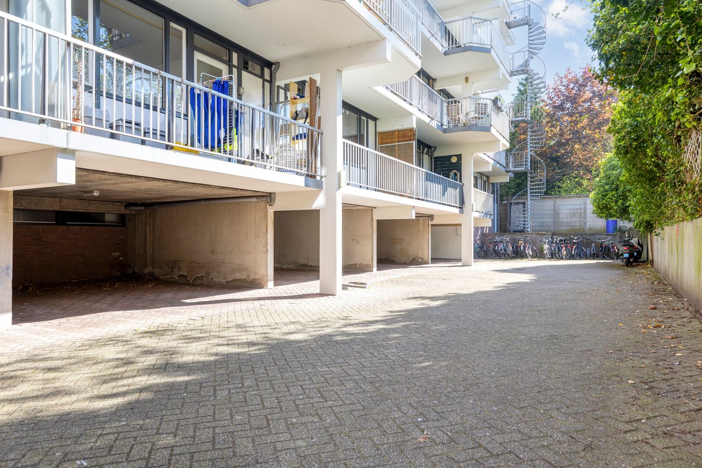 Photo 20 of Emmastraat 34