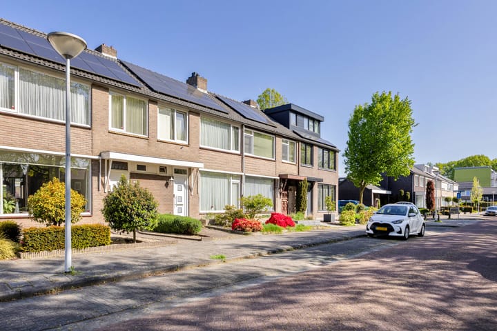 Photo 3 of Willem de Zwijgerweg 104