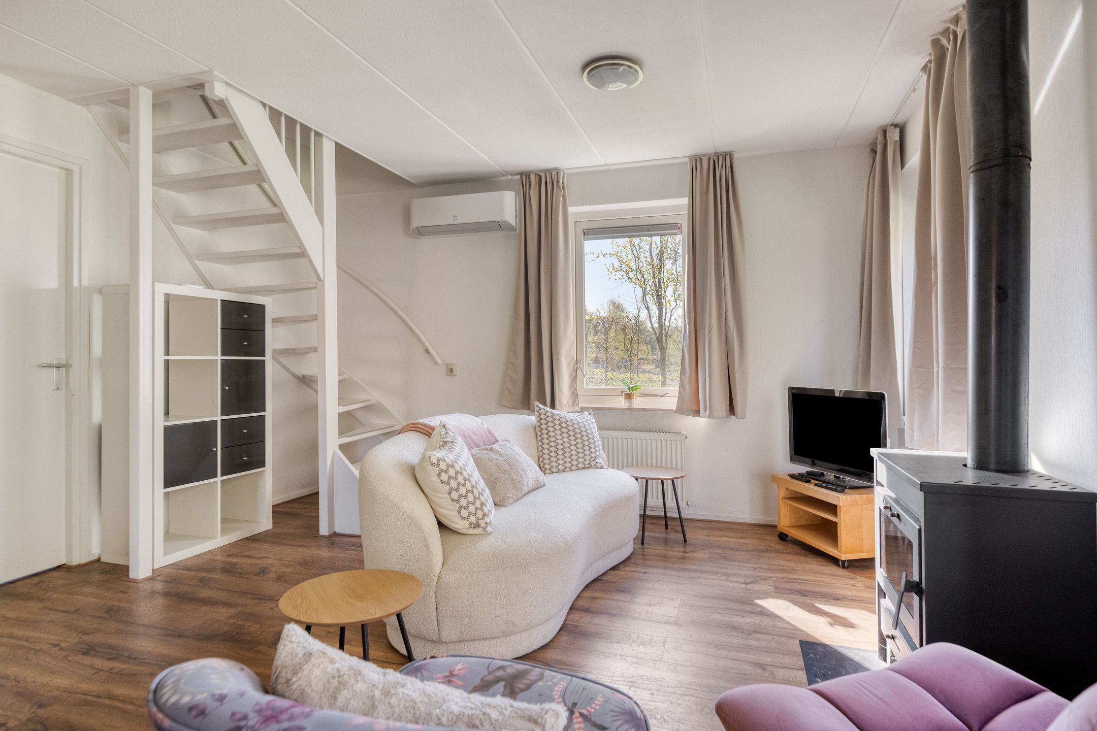 3-bedroom freehold villa in Sint Nicolaasga — photo 3 of 5