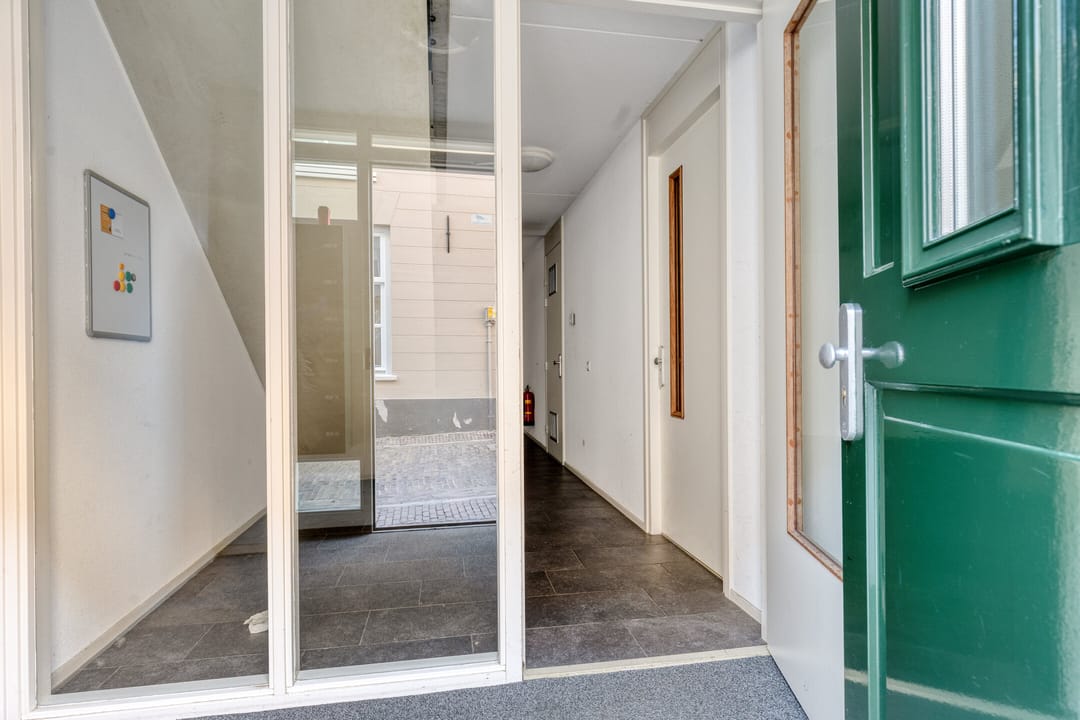Photo 7 of Schoolstraat 1-H