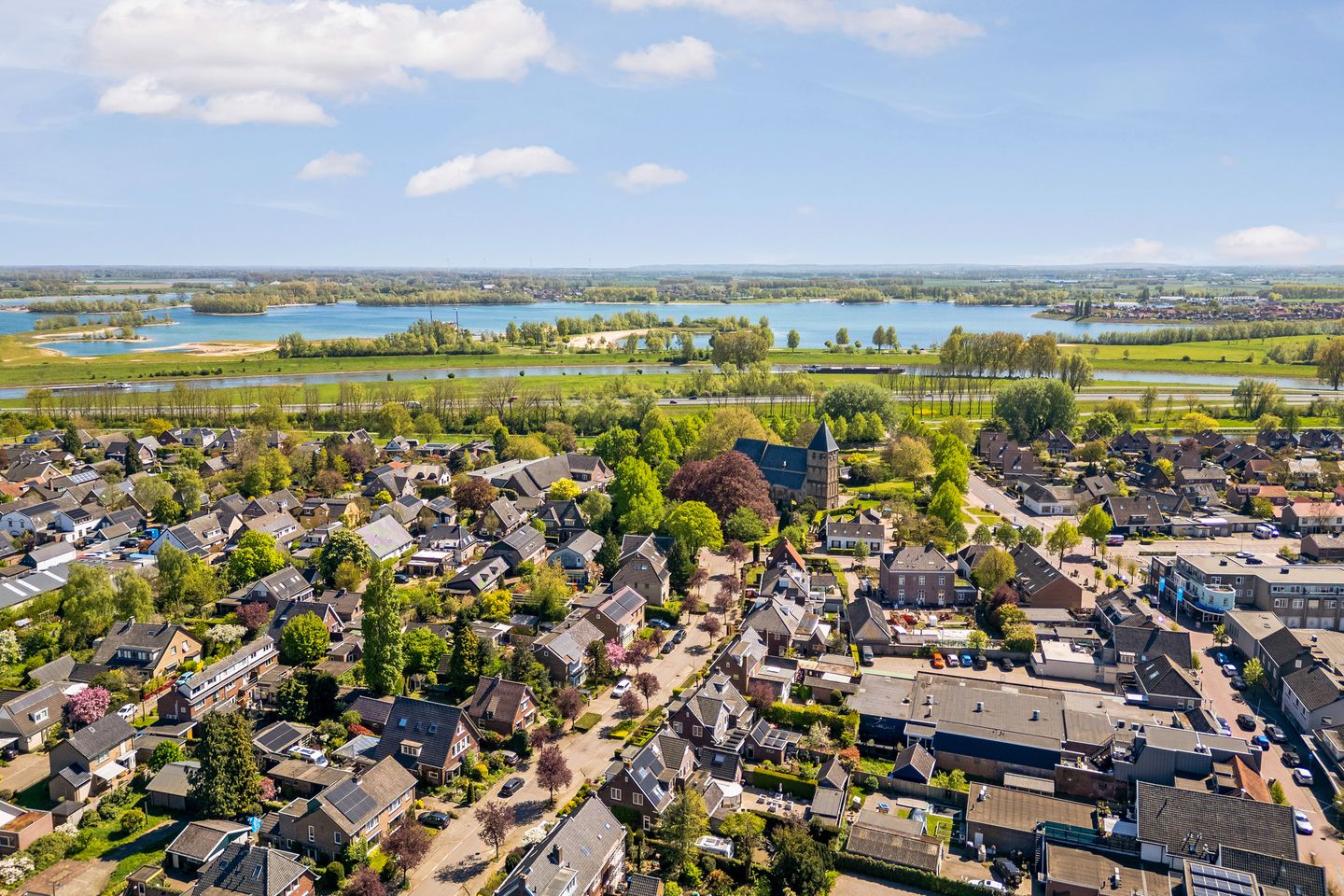 Photo 64 of Veerweg 111
