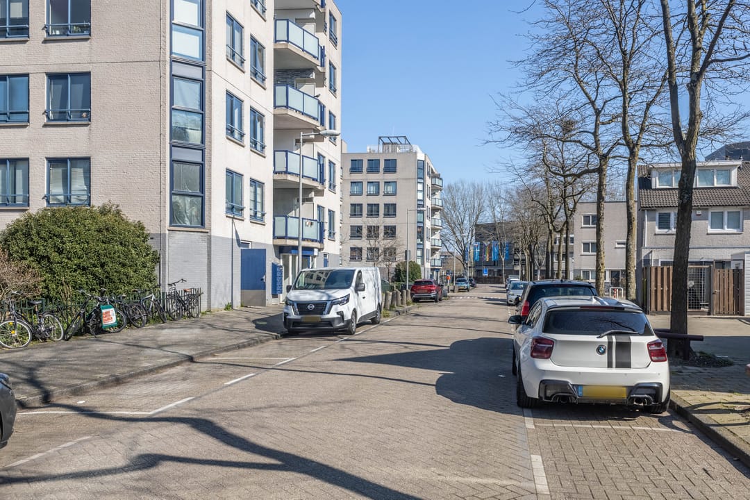 Photo 22 of Simone de Beauvoirstraat 27