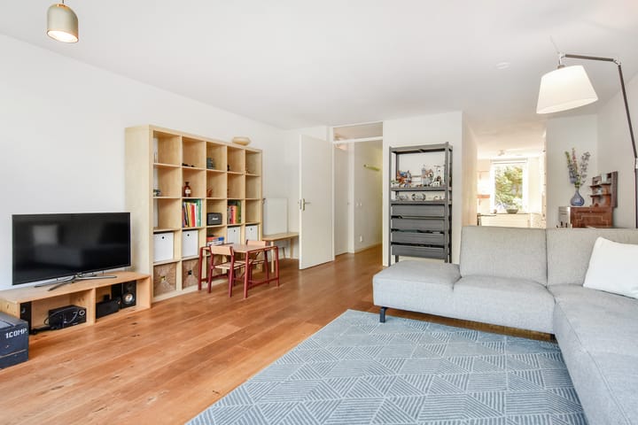 Photo 2 of Dibbetsstraat 54
