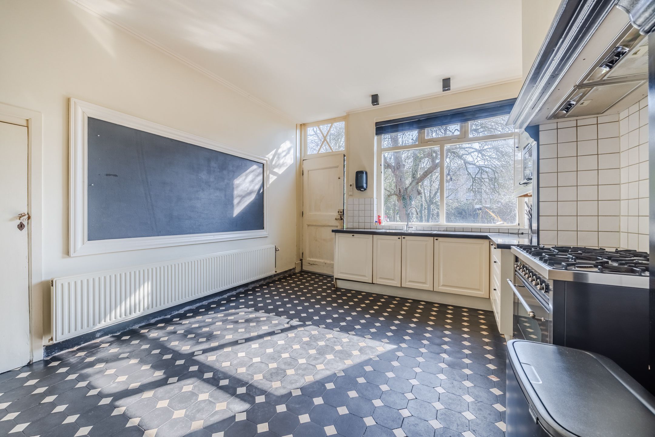 Spacious Monumental Townhouse in the Heart of Oosterhout Center — 15