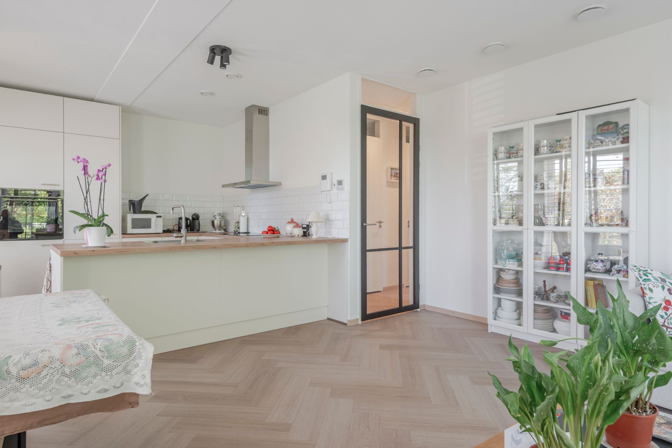 Modern and move-in ready apartment in Eemnes — 12