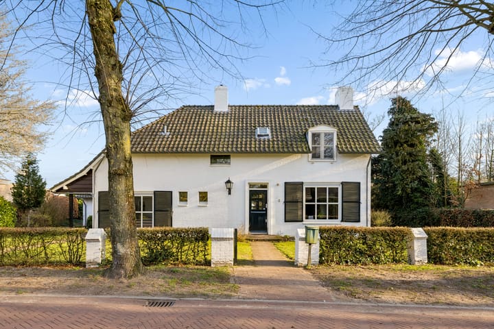 Photo 3 of Tolentijnstraat 1