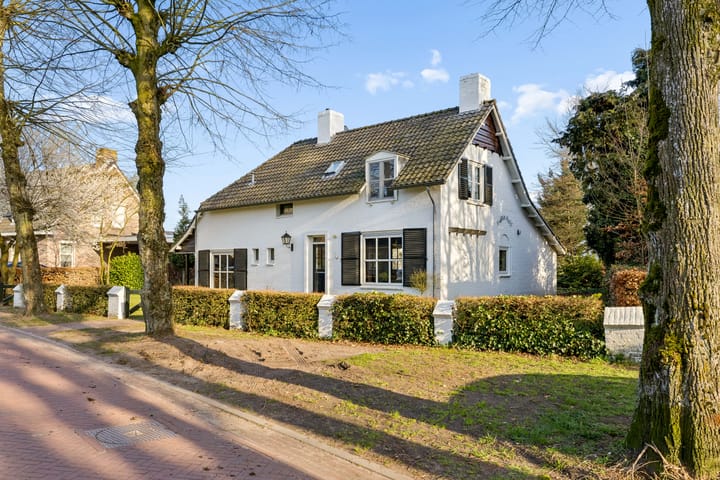 Photo 2 of Tolentijnstraat 1