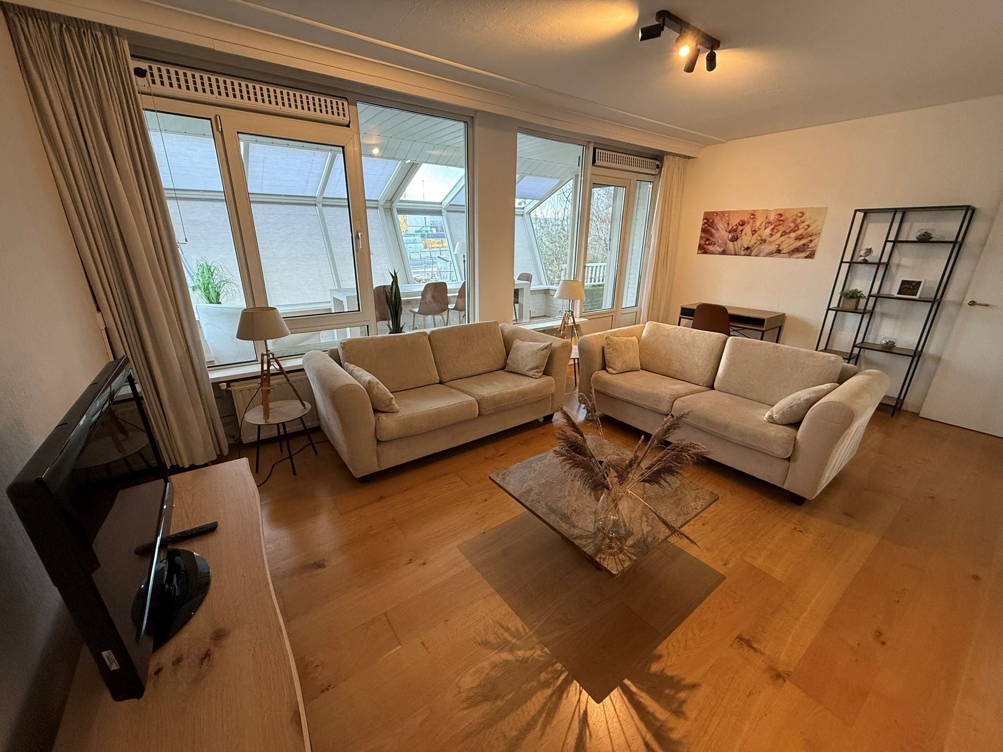 Mr. F.A. van Hallweg 44 Amstelveen