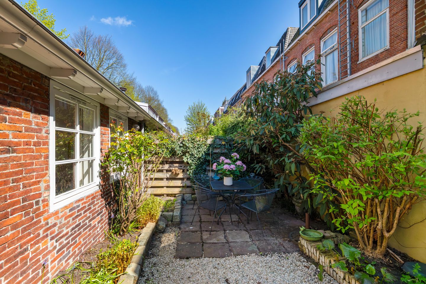 Photo 20 of Willemstraat 5