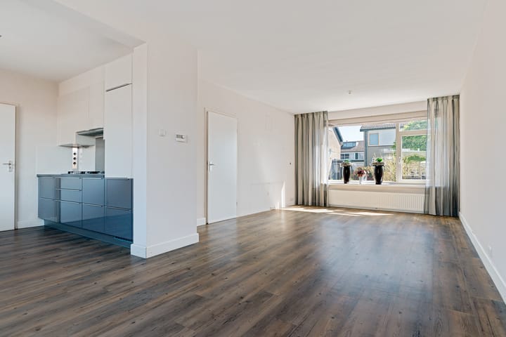 Photo 3 of Wielewaalstraat 10