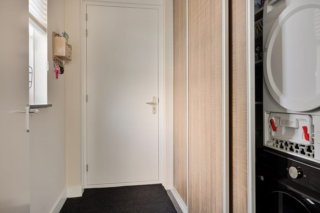 Photo 16 of Eikenlaan 3