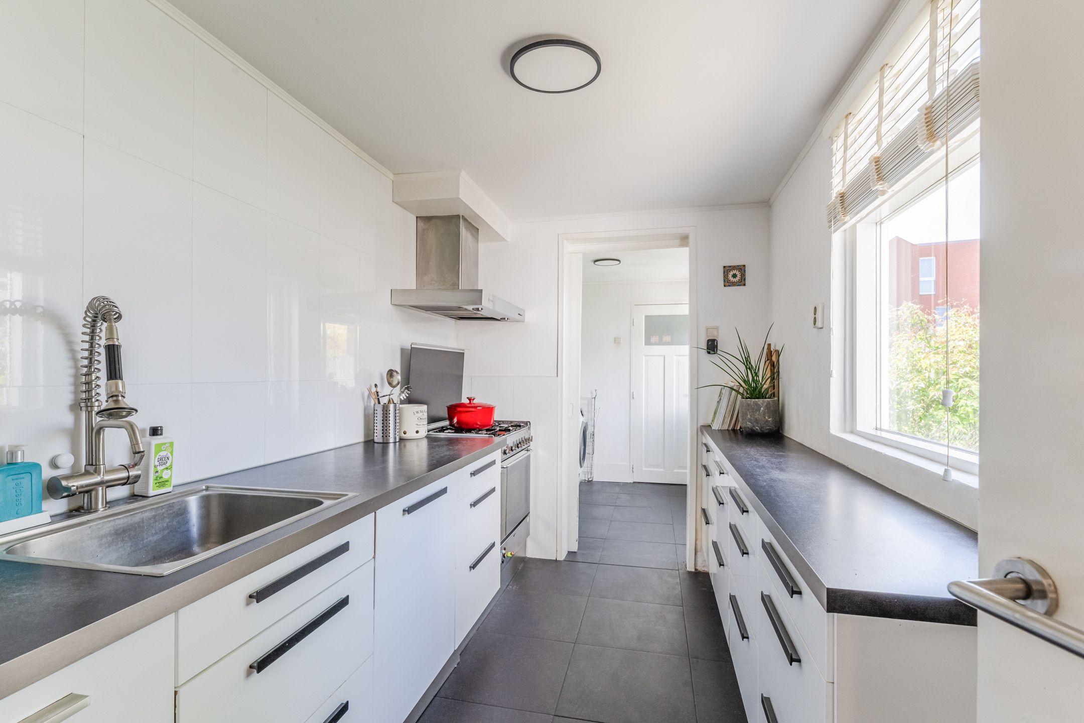 Photo 12 of Hoefstraat 103