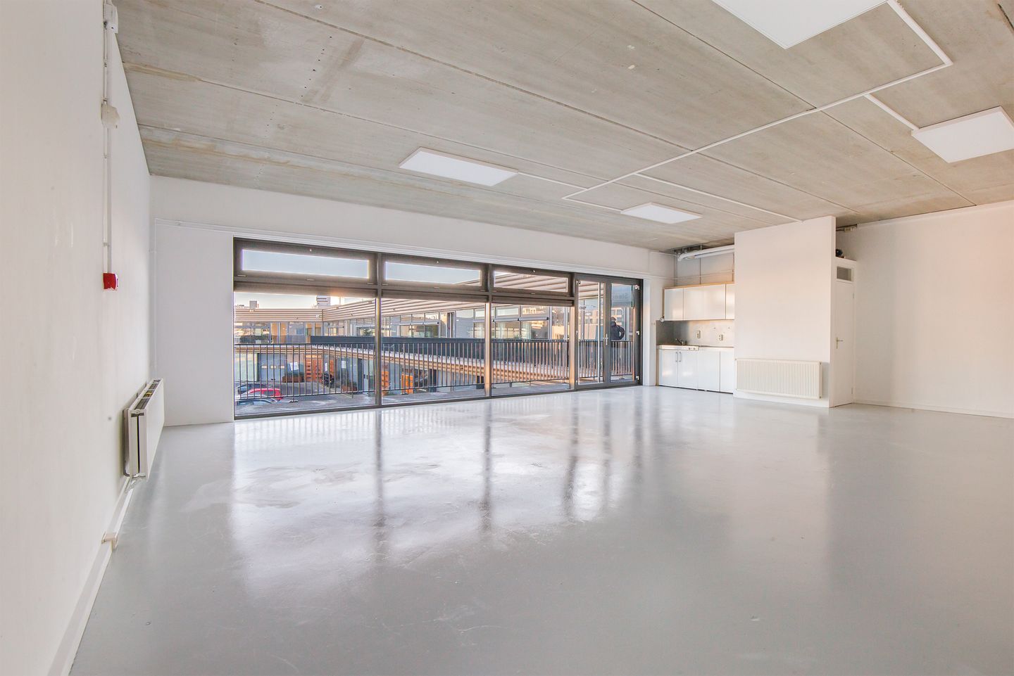 View photo 1 of Cruquiusweg 100-D