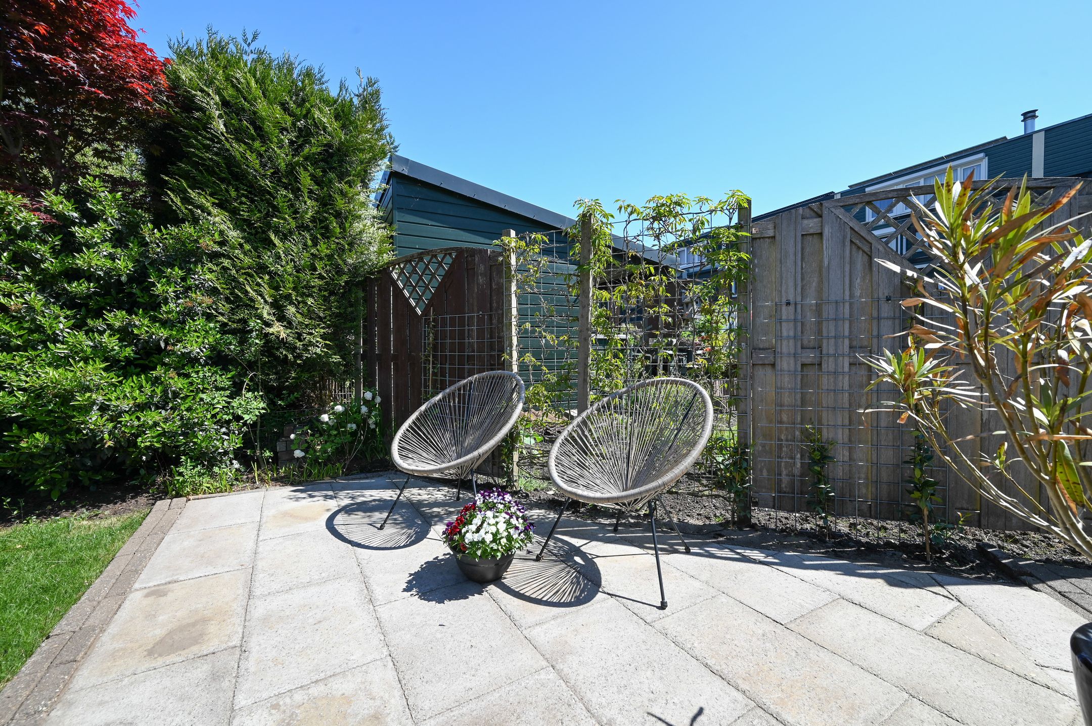 Spacious Energy-Efficient Family Home with Deep South-Facing Garden and Parking — 33