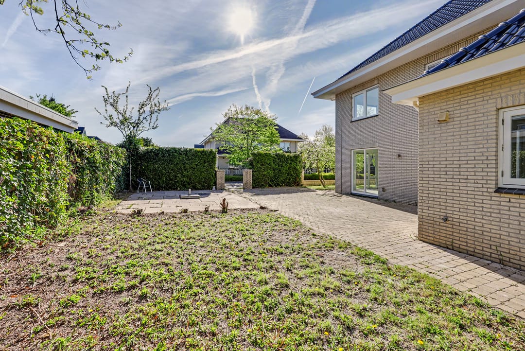Spacious Villa in the Popular De Landerijen Neighborhood of Lelystad — 46