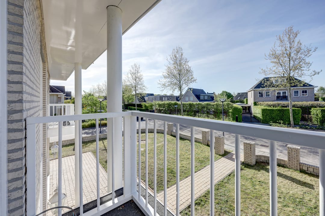 Spacious Villa in the Popular De Landerijen Neighborhood of Lelystad — 38