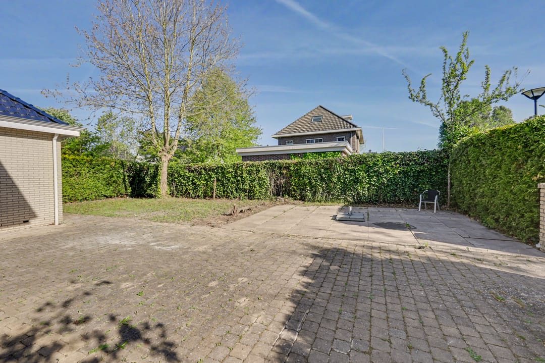 Spacious Villa in the Popular De Landerijen Neighborhood of Lelystad — 43