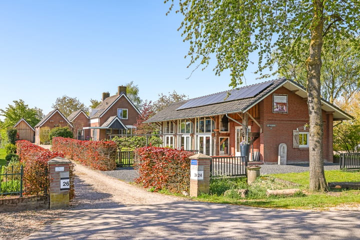 Vrijstaande woning te koop: Broekstraat 24, Valburg