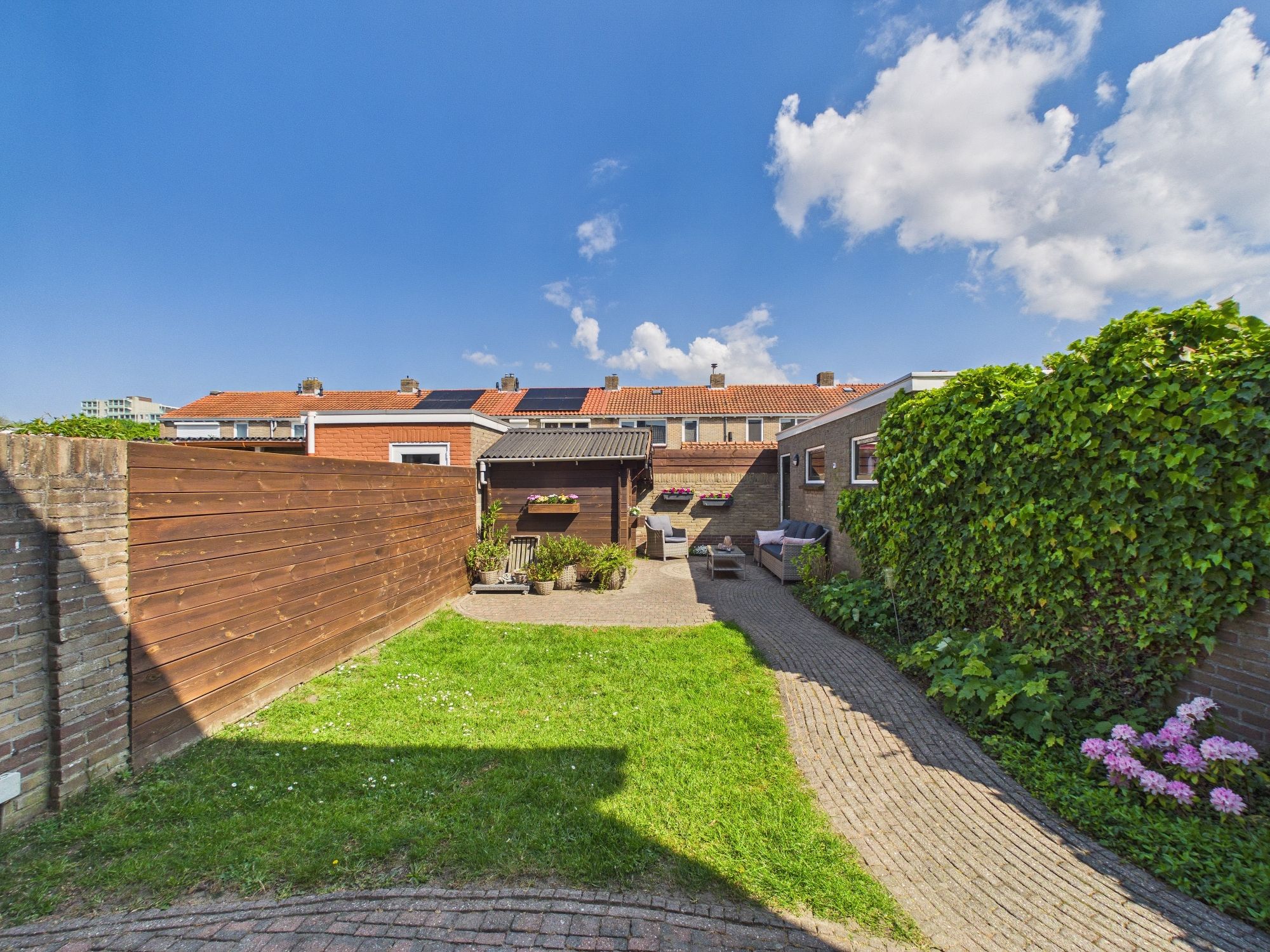 Photo 36 of Johannes Vermeerstraat 10