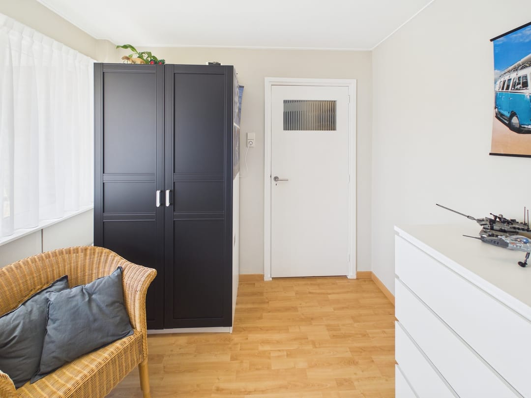 Photo 23 of Johannes Vermeerstraat 10