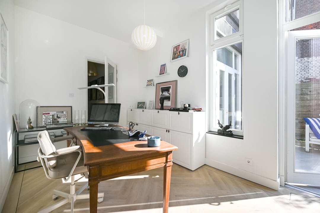 Renovated Ground-Floor Apartment with Garden in Statenkwartier — 22