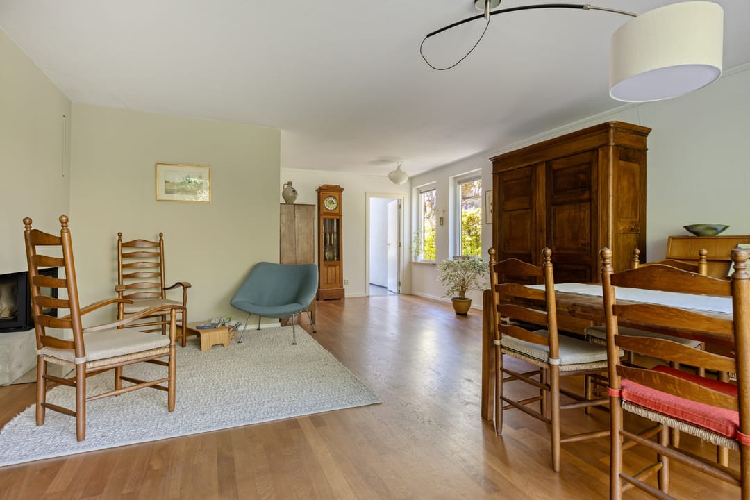 Spacious Semi-Detached Home with 6 Bedrooms and Large Garden in Leiden's Van Eijsingapark — 13