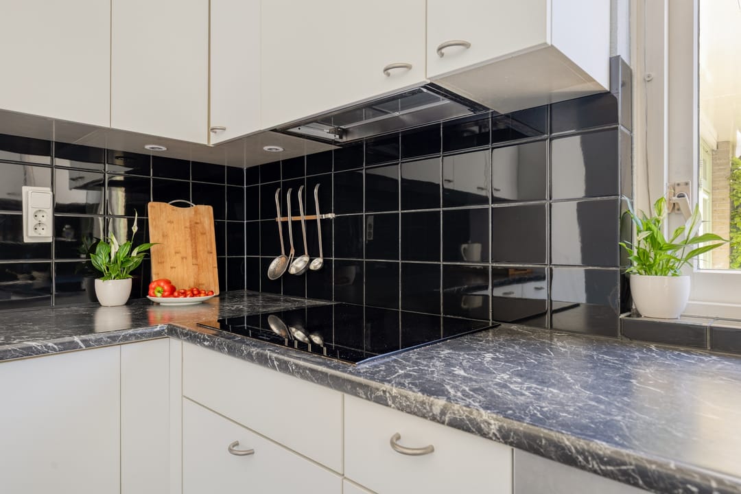 Spacious Semi-Detached Home with 6 Bedrooms and Large Garden in Leiden's Van Eijsingapark — 16