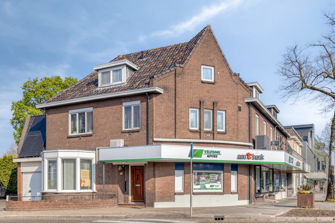 Foto 1 van Burg.Woltersstraat 1