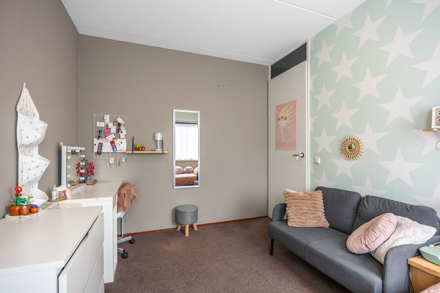 Spacious Semi-Detached Home with Five Bedrooms and Garden in Uithuizermeeden — 34