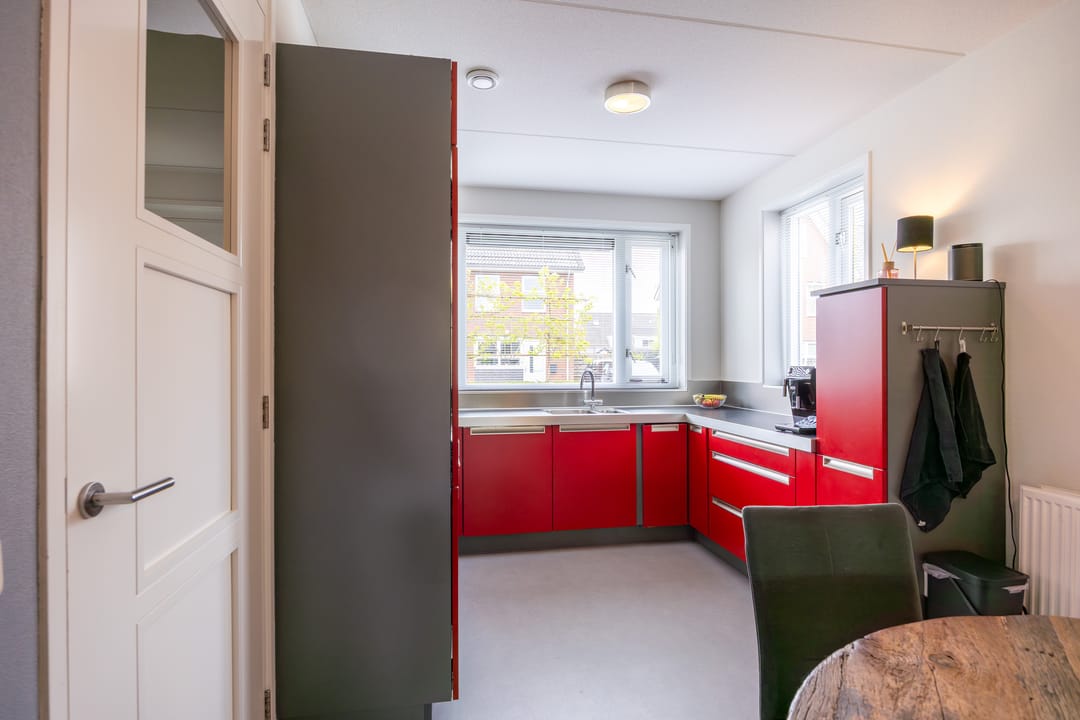 Spacious Semi-Detached Home with Five Bedrooms and Garden in Uithuizermeeden — 13