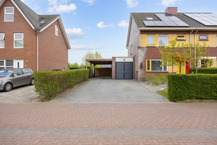 Photo 4 of Esdoornstraat 31