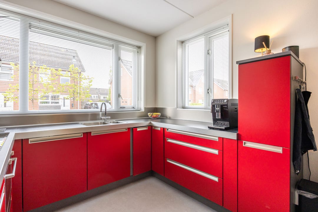 Spacious Semi-Detached Home with Five Bedrooms and Garden in Uithuizermeeden — 16