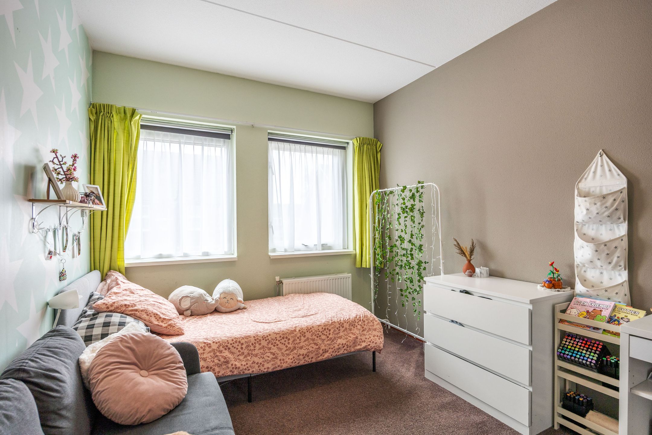 Spacious Semi-Detached Home with Five Bedrooms and Garden in Uithuizermeeden — 33