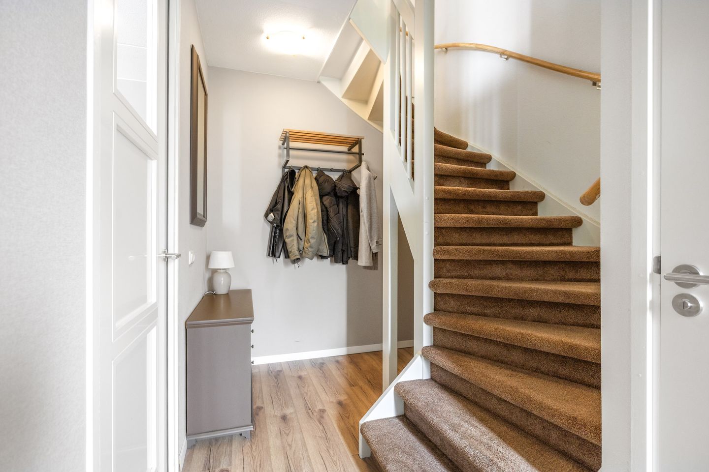 Spacious Semi-Detached Home with Five Bedrooms and Garden in Uithuizermeeden — 10