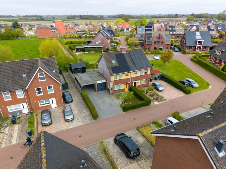 Photo 3 of Esdoornstraat 31