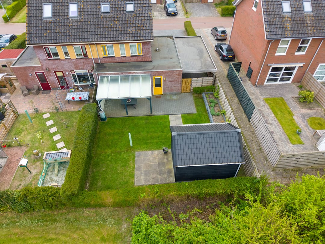 Spacious Semi-Detached Home with Five Bedrooms and Garden in Uithuizermeeden — 61