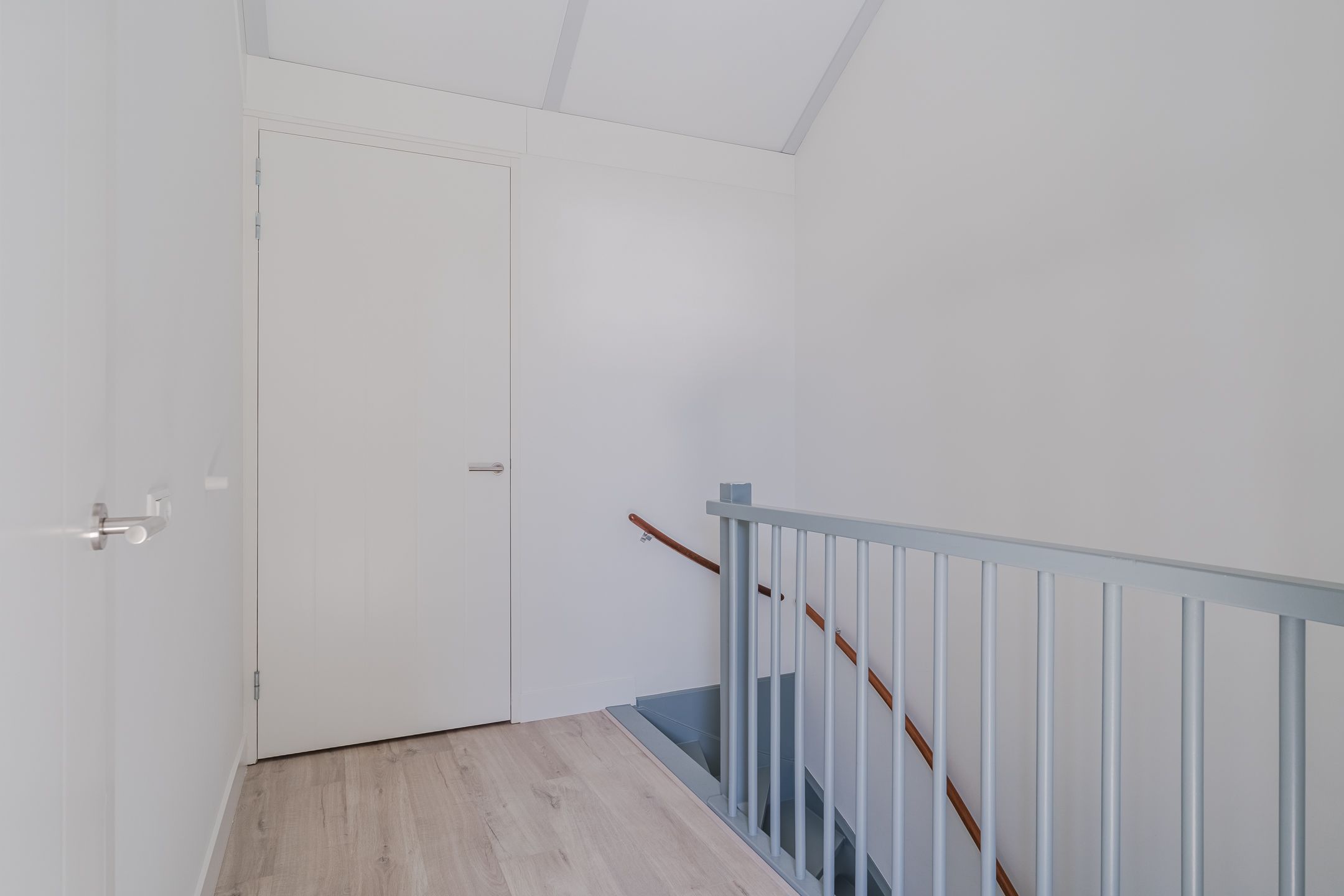 Spacious Energy-Neutral Semi-Detached Home with Waterfront Garden and Private Mooring — 39