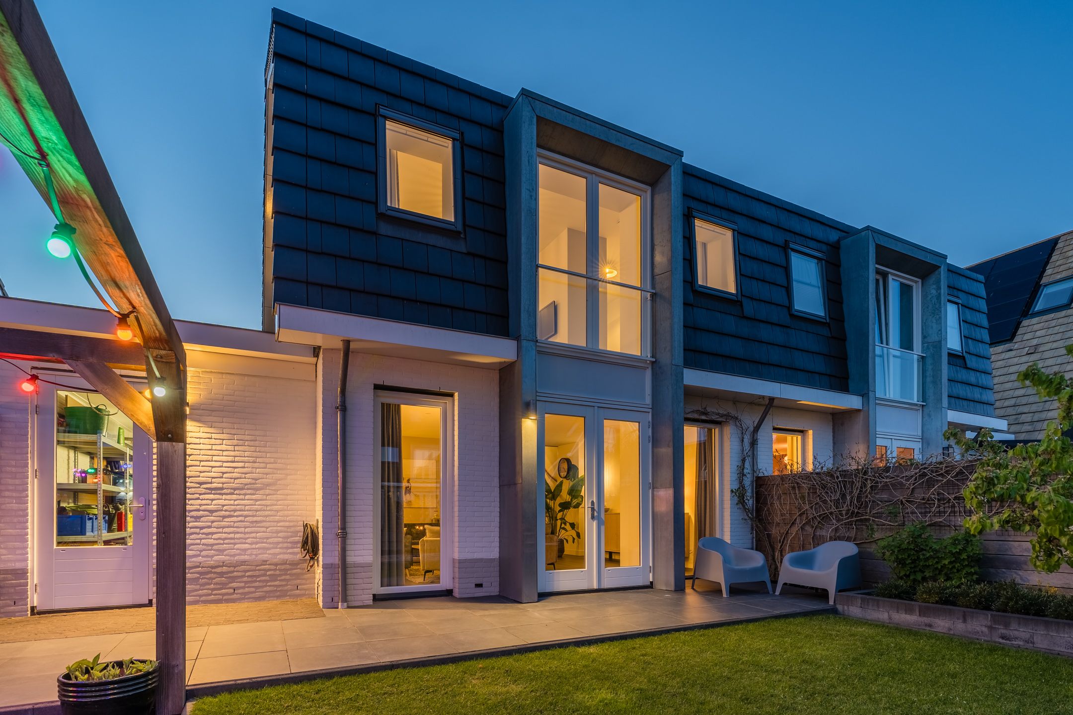 Spacious Energy-Neutral Semi-Detached Home with Waterfront Garden and Private Mooring — 63