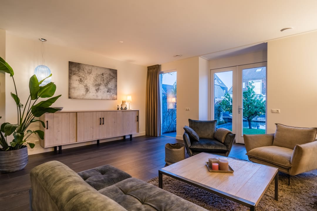 Spacious Energy-Neutral Semi-Detached Home with Waterfront Garden and Private Mooring — 58