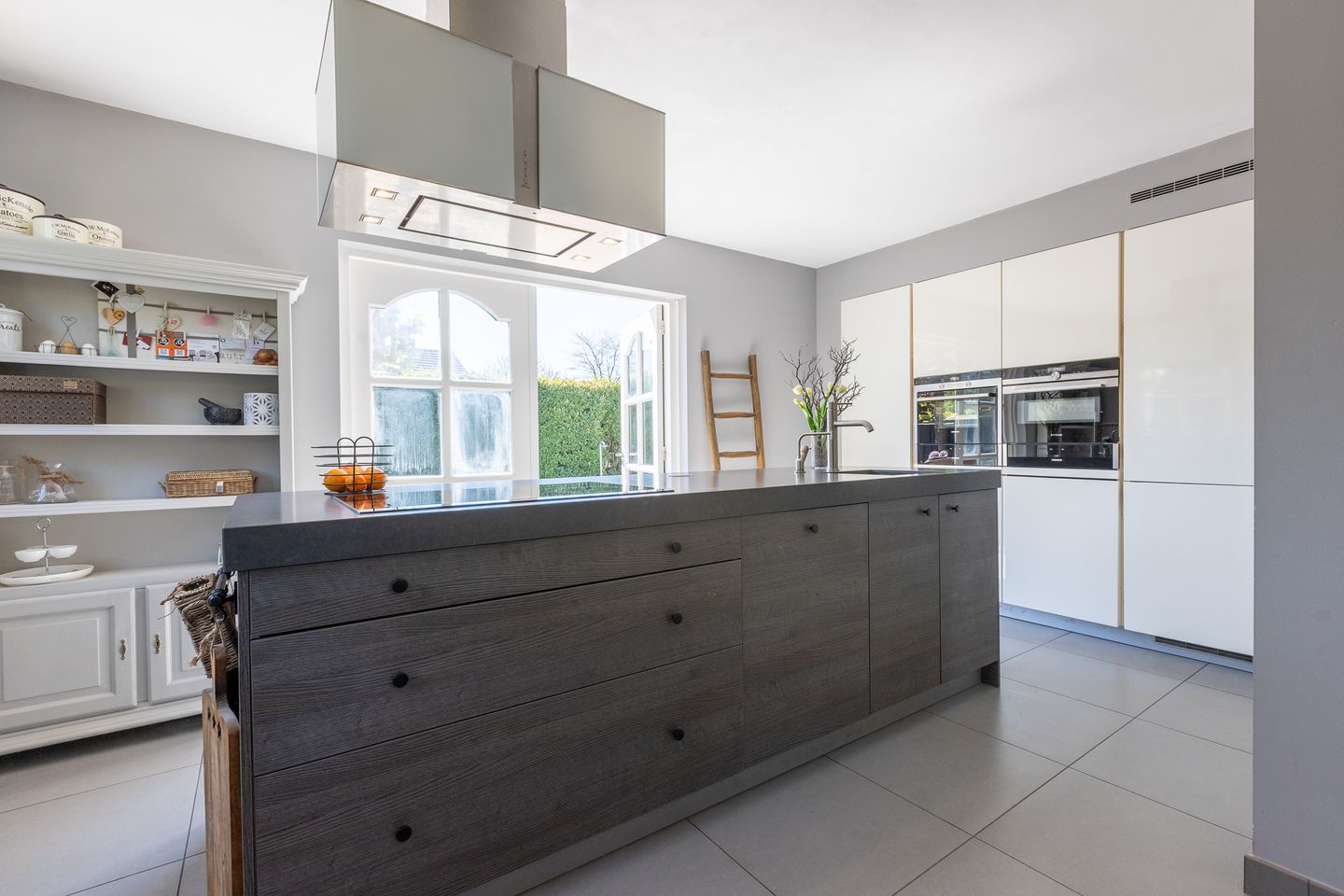 Detached Villa with Swimming Pool and Double Garage in Bergen op Zoom — 10