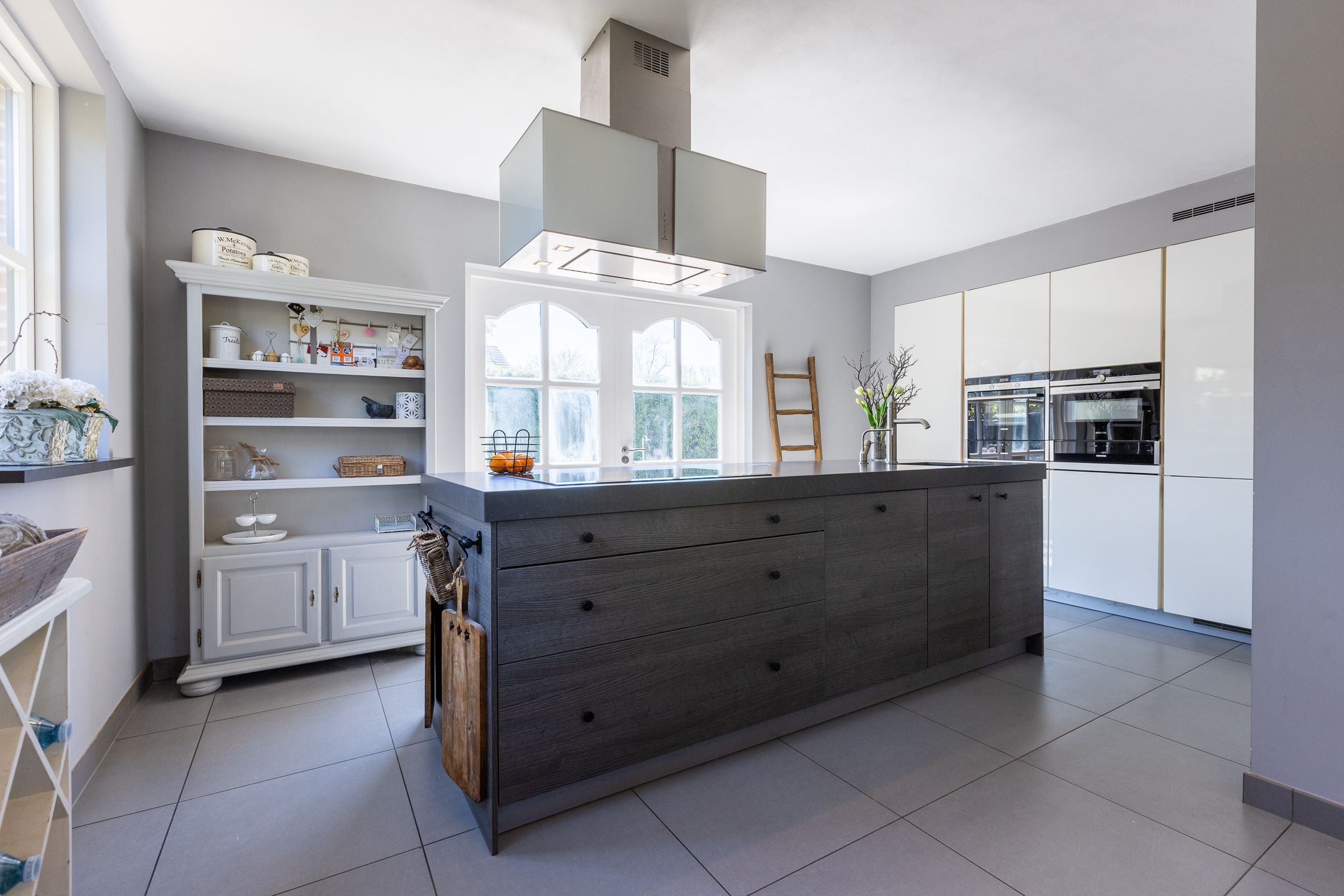 Detached Villa with Swimming Pool and Double Garage in Bergen op Zoom — 9