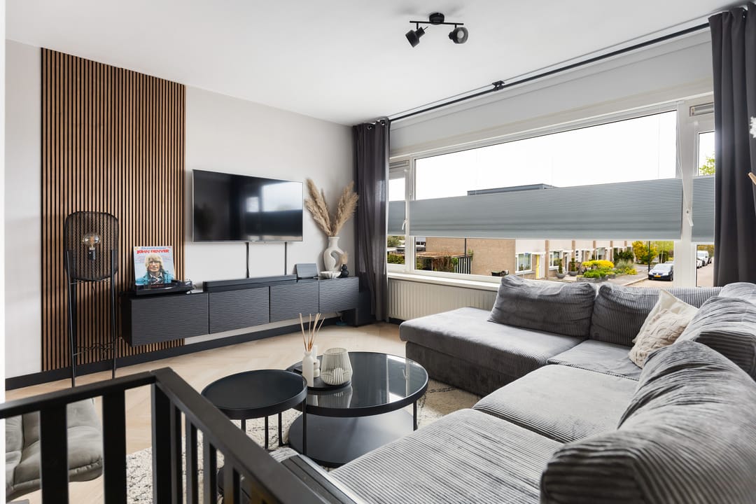 Recently Modernized Family Home in Child-Friendly Sprenkelaar Neighborhood — 17