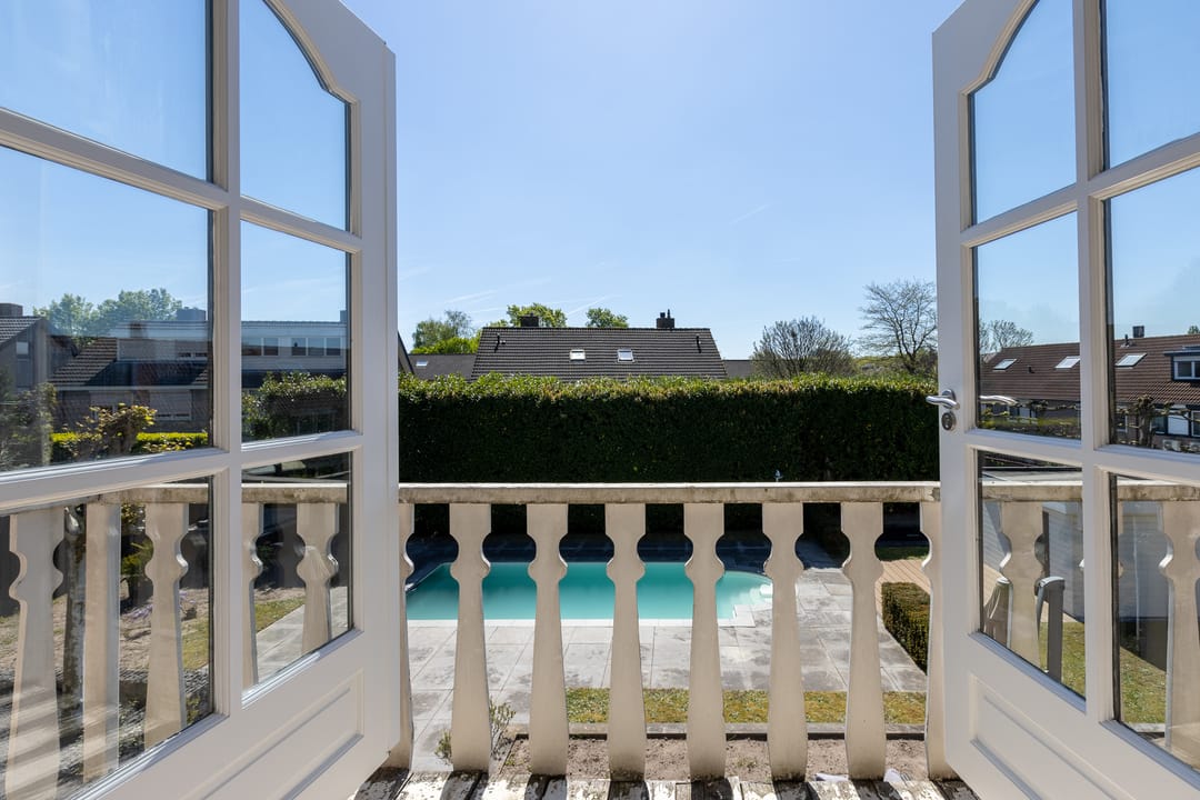 Detached Villa with Swimming Pool and Double Garage in Bergen op Zoom — 32